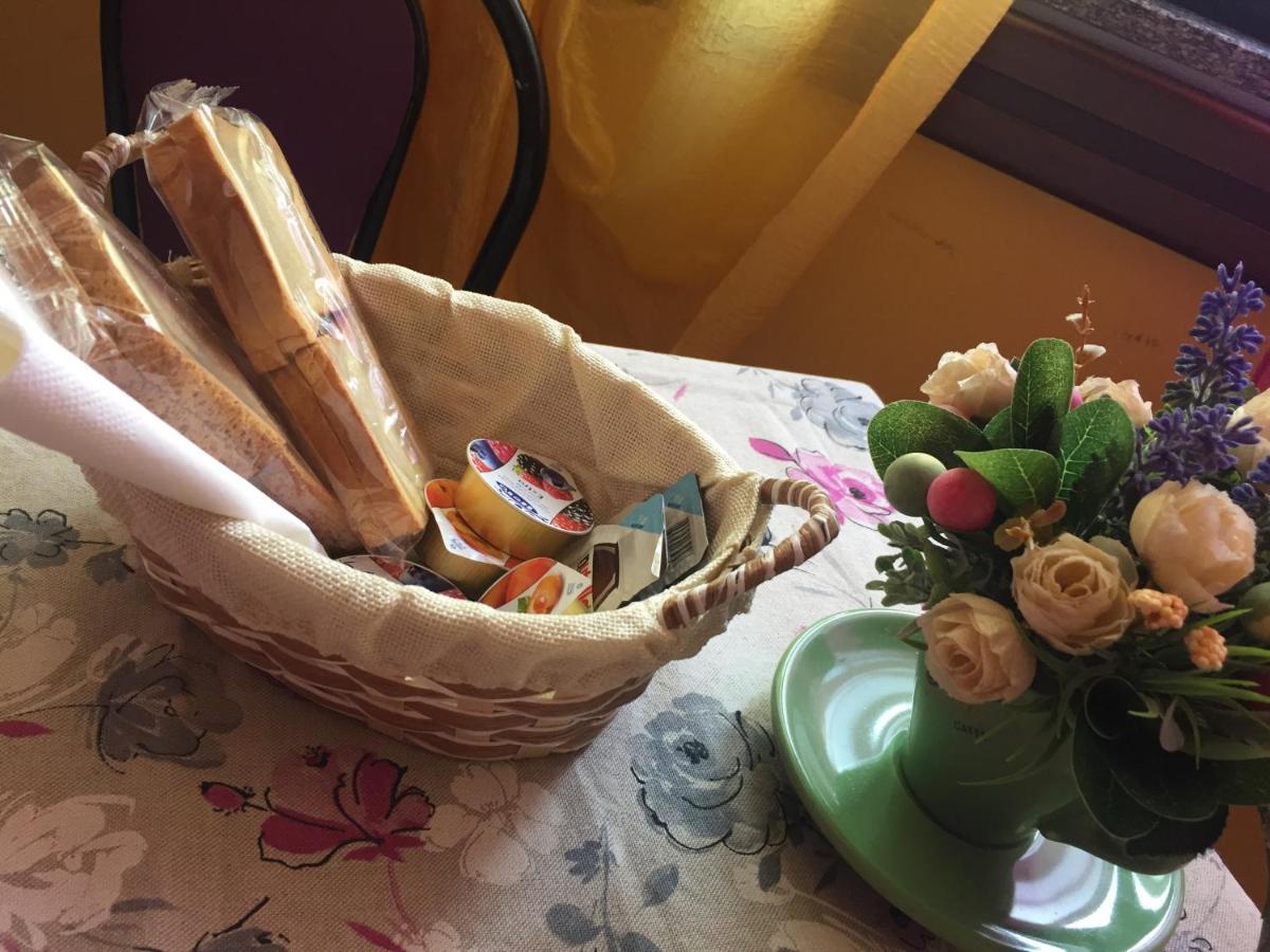B&B Sotto Le Mura Pavone Canavese Eksteriør bilde
